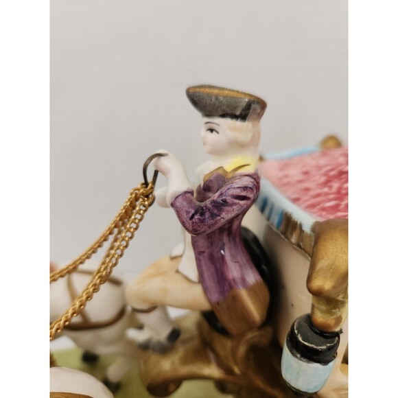 Porcelain Princess in Horse and Carriage Made in Japan 14-5604 - Picture 10 of 13